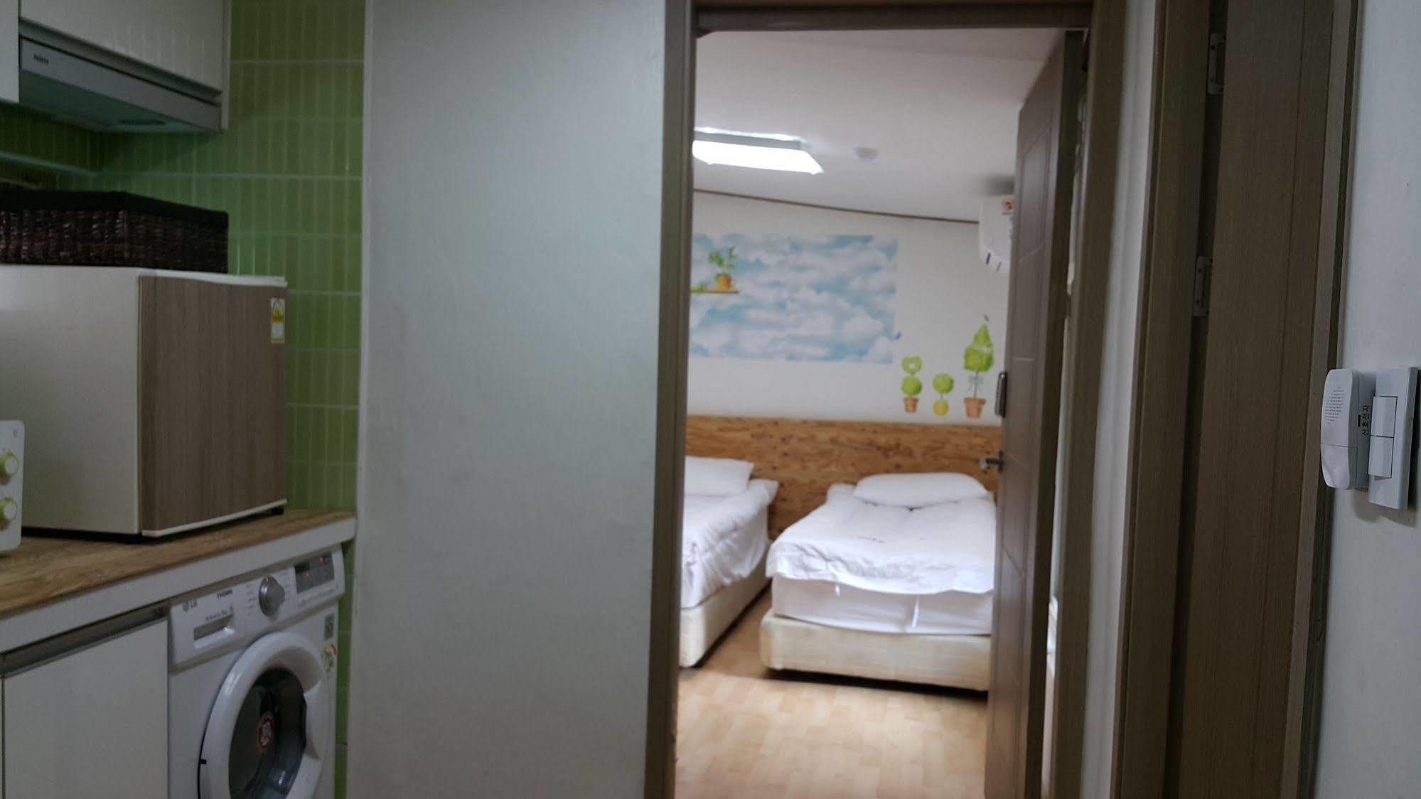 Myeongdong Guesthouse Сеул Екстериор снимка