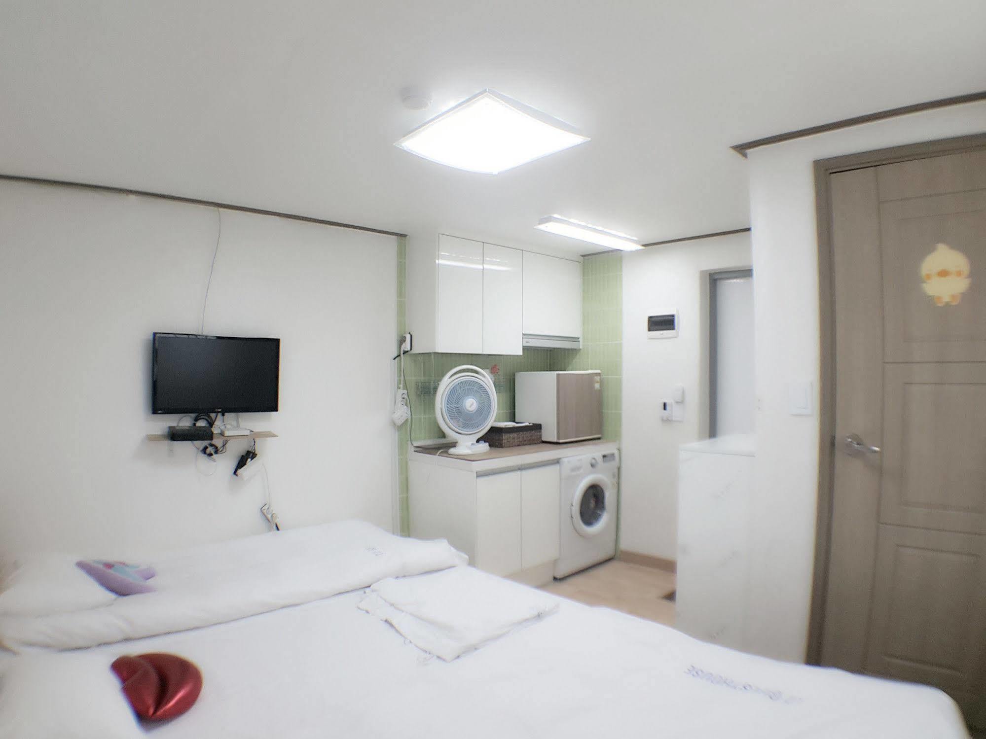 Myeongdong Guesthouse Сеул Екстериор снимка